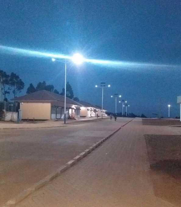枣阳市非洲科特迪瓦太阳能路灯工程